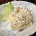 人気のポテサラ210円