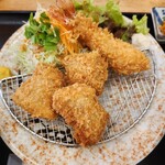 Tonkatsu Kare Shokudou Egao - 