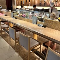 対馬のどぐろとイカ活き造り 博多 魚蔵 都ホテル店 - 