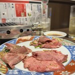 たれ焼肉 金肉屋 - 