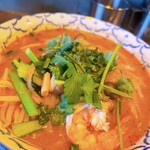 タイ・イサーン料理 ヤムヤム - トムヤムヌードル