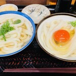 うどん たかしま - たべくらべ（あつあつ・釜玉）