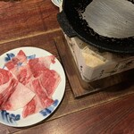 なわない - 広島名物「コウネ」は普通に焼肉にしてもジューシーですが、こんな風情ある炙り方も絶品です。