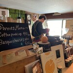 日方珈琲焙煎所 by CAFE SQUARE - 男前店主❗️