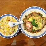 Shinki - Eセット 海老入りワンタンつゆなし麺　香港麺と炒飯の小