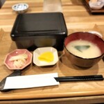 みこと屋 - あちの穴子と広島牛ローストビーフハーフ重