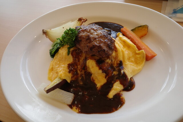 畑のみえるレストラン Earth（アース） - 高子（洋食）の写真