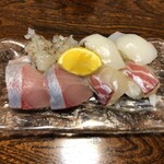 Oowada Sushi - 地魚にぎり、タイ、エビ、イカ、関八