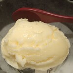 わらやき屋 龍馬の塔 - バニラアイス〜