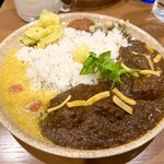 SPICECURRY KERAKU - 黒タンコフタ（ミートボール）カレー