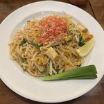 タイ料理トムヤムくん - パッタイ