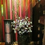 月兎 芝居小屋 - 玄関　季節のお花