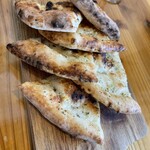 ピッツァ ディ センプレ - フォカッチャ