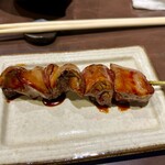 とり囲 - やわらか絶品レバー串。大きさも好き１
