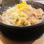 肉盛り みそラーメン 侍倶楽部 - 