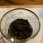 おいっちゃ - 定番の手摘みもずく　合わせ酢が凄い