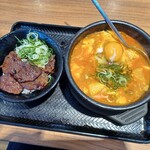 カルビ丼とスン豆腐専門店 韓丼 - 料理写真: