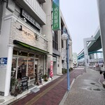 つむぎこむぎ - 店舗から駐車場方面の写真