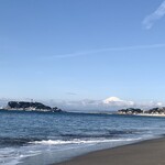 Pacific DRIVE-IN - ・七里ヶ浜からの富士山+江ノ島：1枚