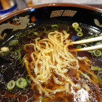 味の終着駅 次郎長 - 中麺のちじれ系