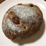 PAiN KOTi - 料理写真:ダークチェリーといちご   ￥248なり