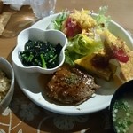 すずとらカフェ - 日替わりランチ￥850
(平日限定)