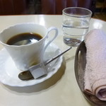 葉葉 - 2014.01 まずはコーヒーが出てきてしばらく待ちました。