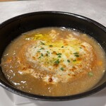 サイゼリヤ - たまねぎのズッパ