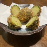 博多魚菜と串焼き百珍 笑伝 - 芽キャベツの海老塩揚げ