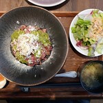 ステーキ丼 くに美 - 