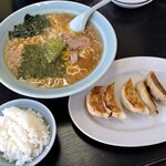 ラーメンショップ - ラーメン餃子定食￥950