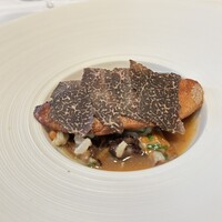 パトゥ - フランス産フォアグラのリゾット　黒トリュフ
                    フランスのきのこ(ジロール茸やシャントレルなど)がたっぷり入っています！