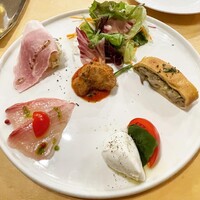 ブラカリイタリア料理店 - 