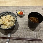 季節料理 和色 - 土鍋で炊いたご飯はお茶碗に盛り付けてくださいました