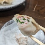 鶏々 - 鶏肉餃子　断面