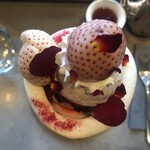 PATISSERIE ASAKO IWAYANAGI - 白苺は「白桜」という苺だそうです