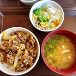 すき家 - 料理写真:牛丼、とん汁ランチセット