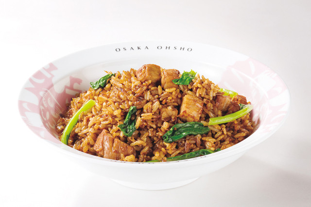 大阪王将 - ごろごろチャーシュー黒炒饭