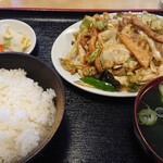 中華料理 天山 - 肉野菜炒め定食