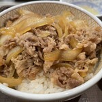 すき家 - 牛丼並400円。