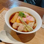 らぁ麺 紫陽花 - 醤油わんたん麺(1700円)