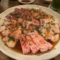 炭火焼肉ホルモン うしごろ 中目黒店 - 