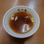 Chuukaryouri Gojuuban - "昭和"のラーメンスープが活きた醤油味スープ。