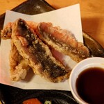 凡吾 - グルクンの唐揚げ　７４８円
沖縄県のカラフルなおさかなでさっぱりと美味しい♪