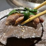 Yakiniku Goni Kyu - 中にはネギ！