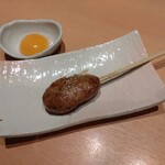 Hitachinokuni Mondokoro - 茨城豚と鶏ナンコツつくね（たれ）／奥久慈卵