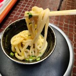 須崎食料品店 - 釜玉うどん麺リフト