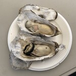 魚バカ 浜料理 厚岸漁業部 祐一郎商店 - 北海道厚岸産牡蠣の酒蒸し