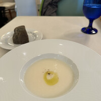 ポム・ダダン - 