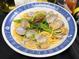 h EuropeanBar Kuru - アサリと菜の花のスパゲッティ